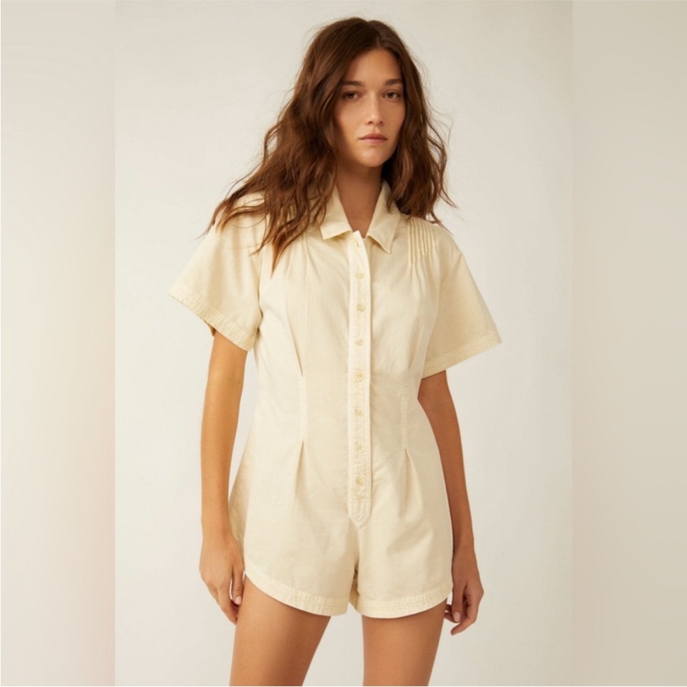 FREE PEOPLE Keep It Crisp Shortall Romper in Tofu Size Small Boho Spring Summer
